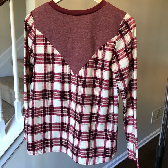 Le Lis Plaid Top Size Small - Picture 4 of 6